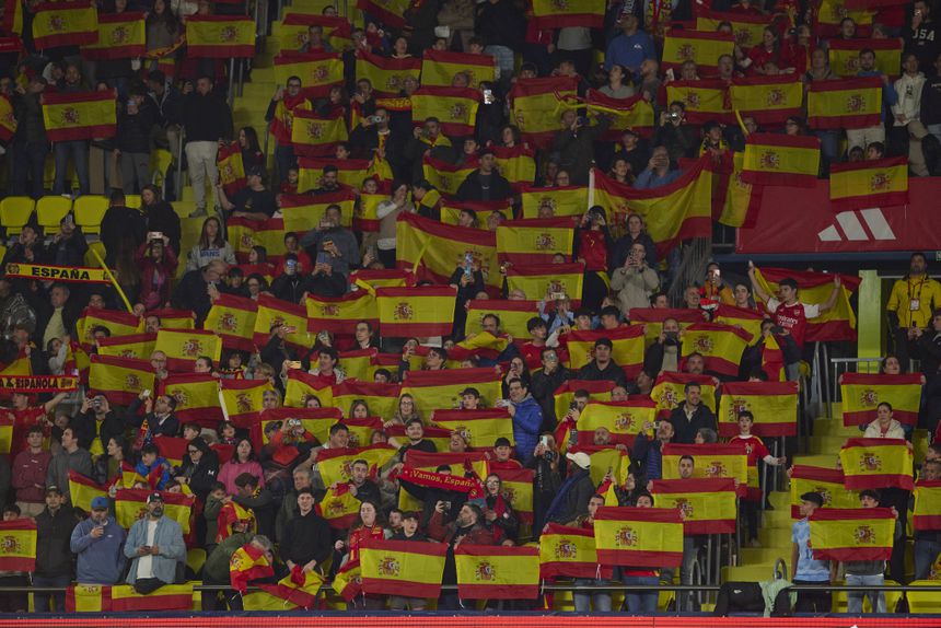 Fãs de Espanha (IMAGO)