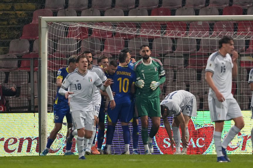 Haris Tabakovic gerou euforia na Bósnia aos 79'