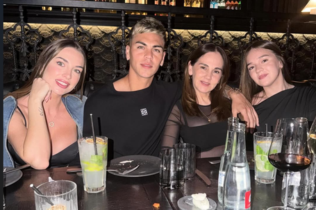 Enzo Barrenechea e a família - Foto: enzo_barrenechea8