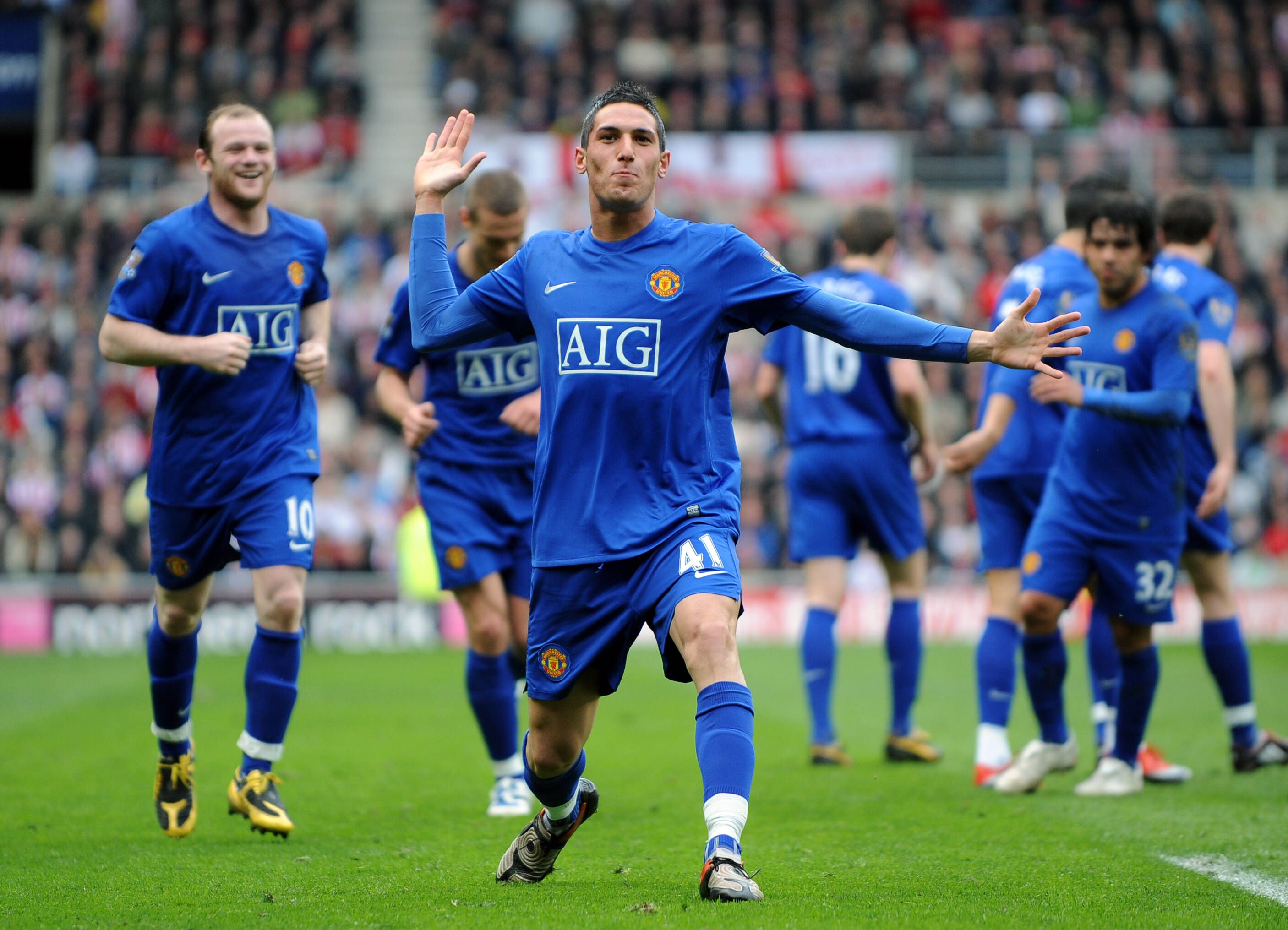 Federico Macheda teve um início eletrizante no Man. United, mas durou apenas uns jogos, com golos. Seguiram-se empréstimos, Grécia, Turquia, Chipre...
