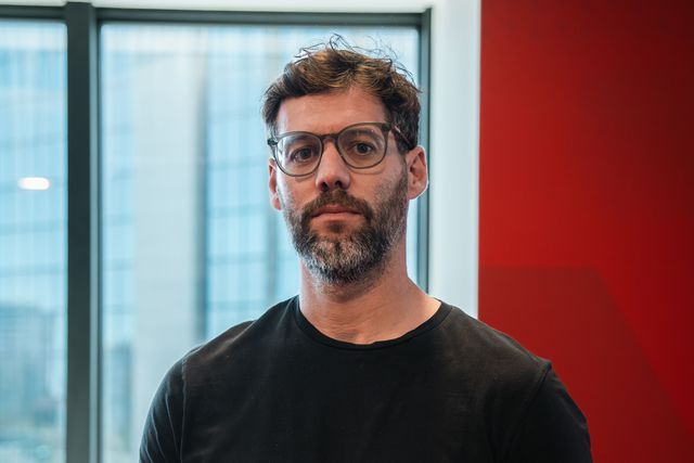 David Simão entrevistado na redação de A BOLA - foto: Mariana Tenório