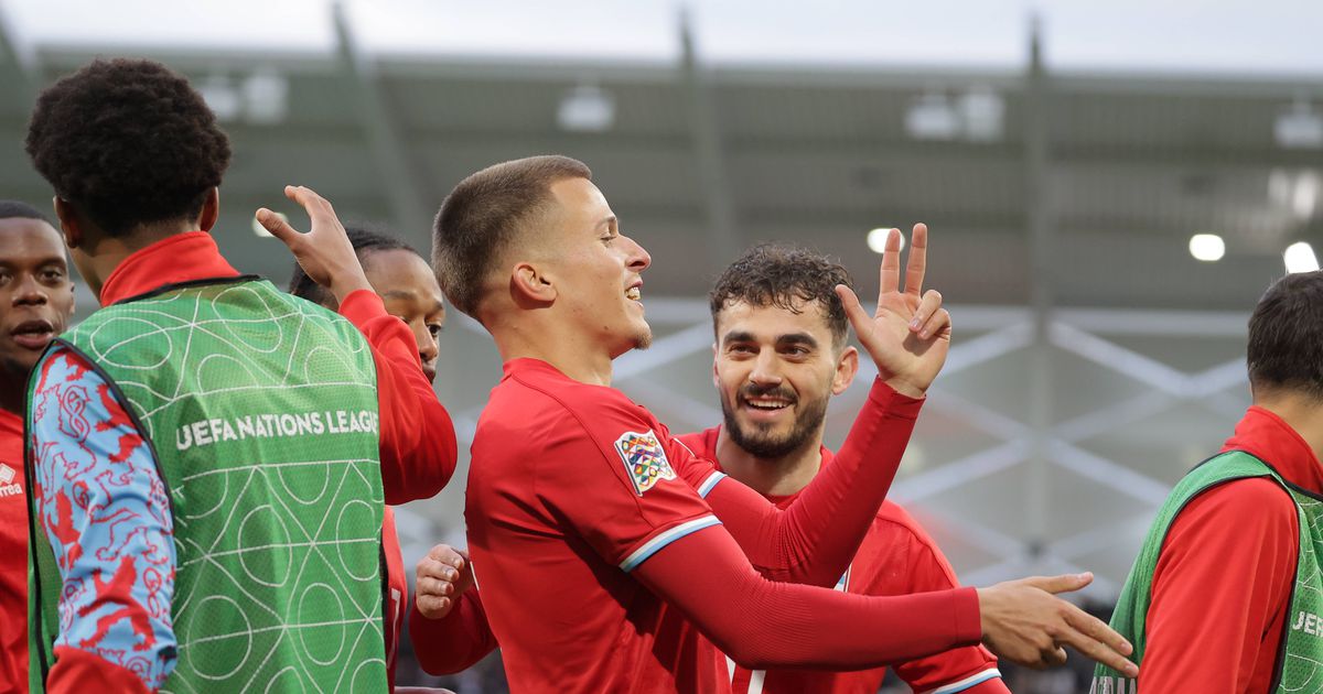 Dupla do Benfica brilha em vitória importante para o Luxemburgo