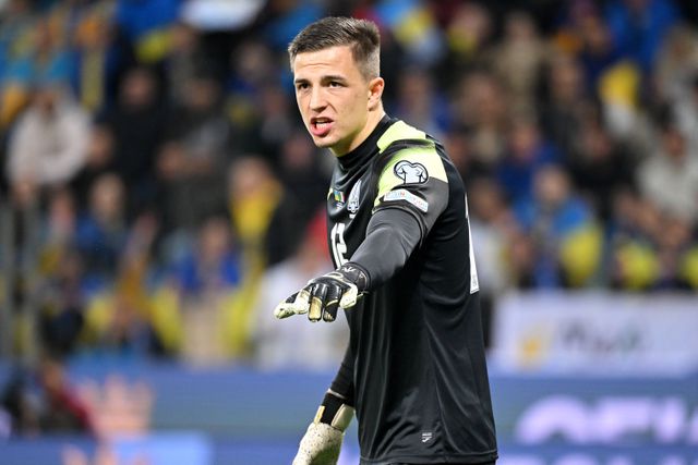 Trubin na baliza da Ucrânia. Foto: Imago