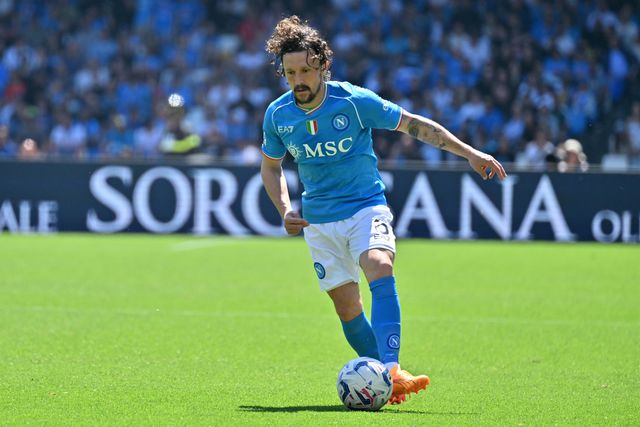 Nápoles: capitão e internacional português estão de saída