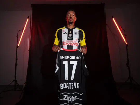 Oficial: Jérôme Boateng assina pelo LASK