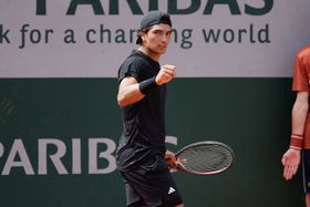 EM DIRETO: Henrique Rocha na terceira ronda de Roland Garros