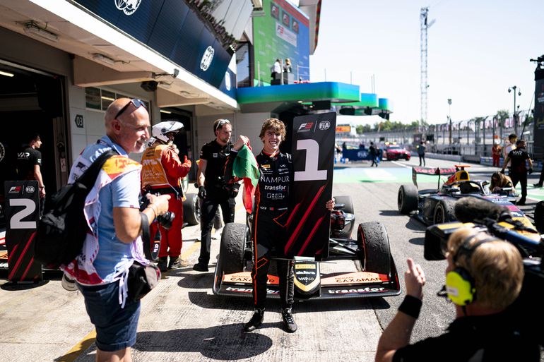 Ivan Domingues vence sprint no GP de Espanha em F3