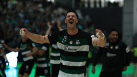 Salvador Salvador: «Tanto festejo... é complicado para o fígado»