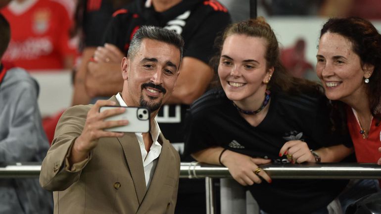 André Almeida lembra: «O Benfica é um todo»