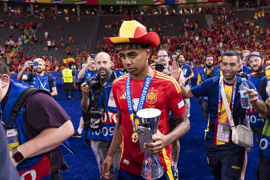 Lamine Yamal, campeão da Europa por Espanha