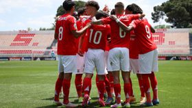 Benfica volta a vencer Torreense e conquista a Taça Revelação