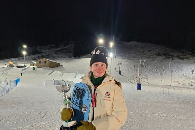 Sabia que a esperança portuguesa do snowboard tem 12 anos?