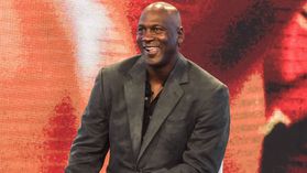 Adivinha onde está Michael Jordan?