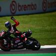 O italiano Marco Bezzecchi bateu o companheiro de equipa, Jorge Martín, e Bagnaia, que se juntaram ao pódio em Mugello. IMAGO