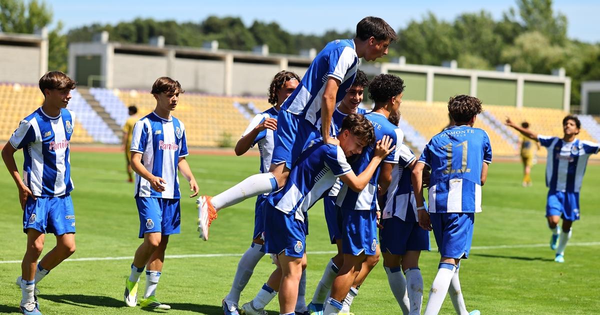 Sub-15: FC Porto aproveita resultado do dérbi para alcançar liderança isolada