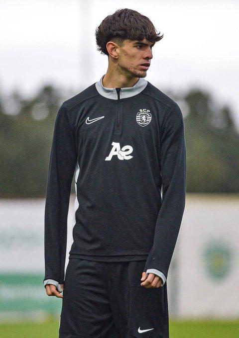 Martim Ribeiro é irmão de Rodrigo Ribeiro, avançado que também foi formado em Alcochete e que rumou recentemente ao futebol alemão