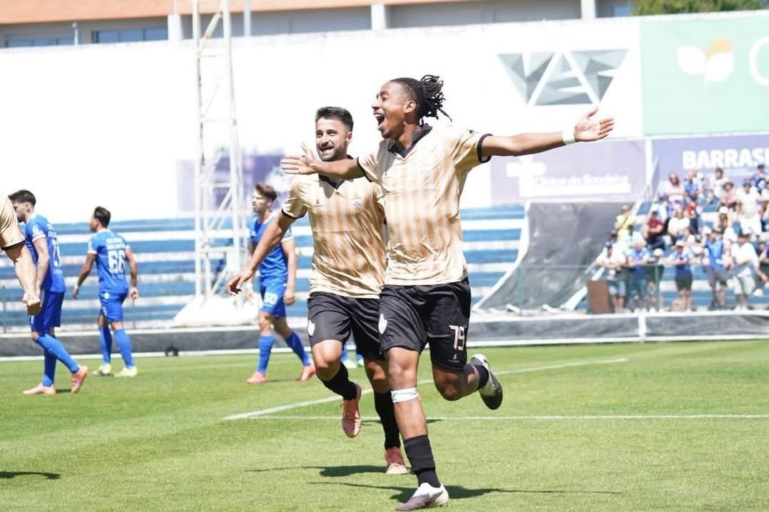 Ricardo Brito marcou um dos golos do Vianense frente ao Rebordosa - Foto: Vianense