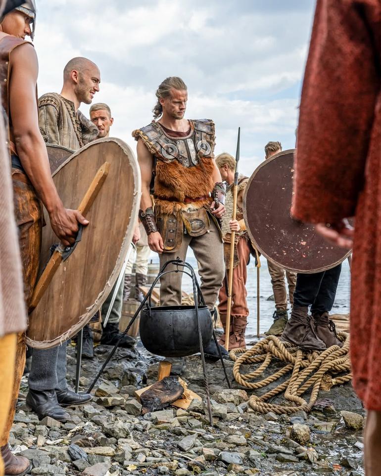 Aursnes vestido a rigor Foto: @herrelandslaget/instagram