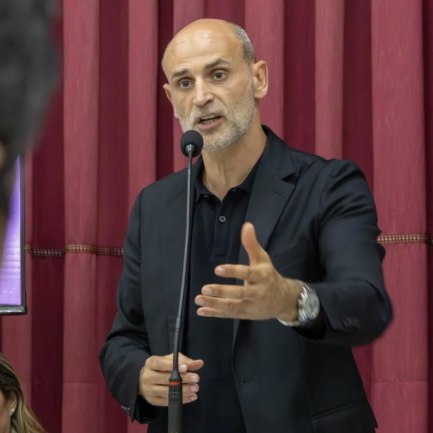 Rui Rodrigues esteve presente em nova sessão de esclarecimento - Foto: Conquistar o Futuro 2026/Facebook