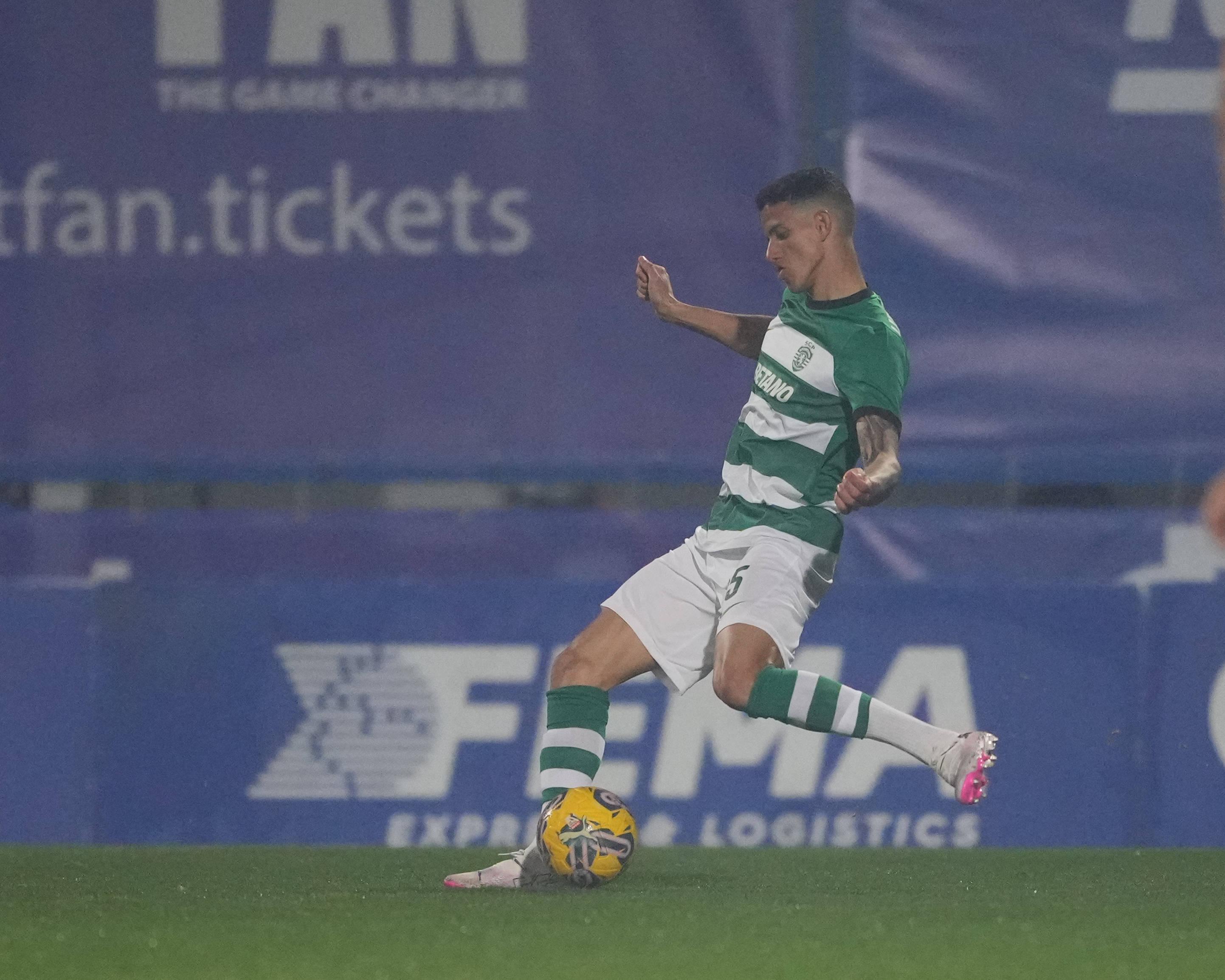 Rafael Pontelo passou a temporada quase como despercebido no Farense, subindo aos relvados em apenas 10 partidas (Foto A BOLA)
