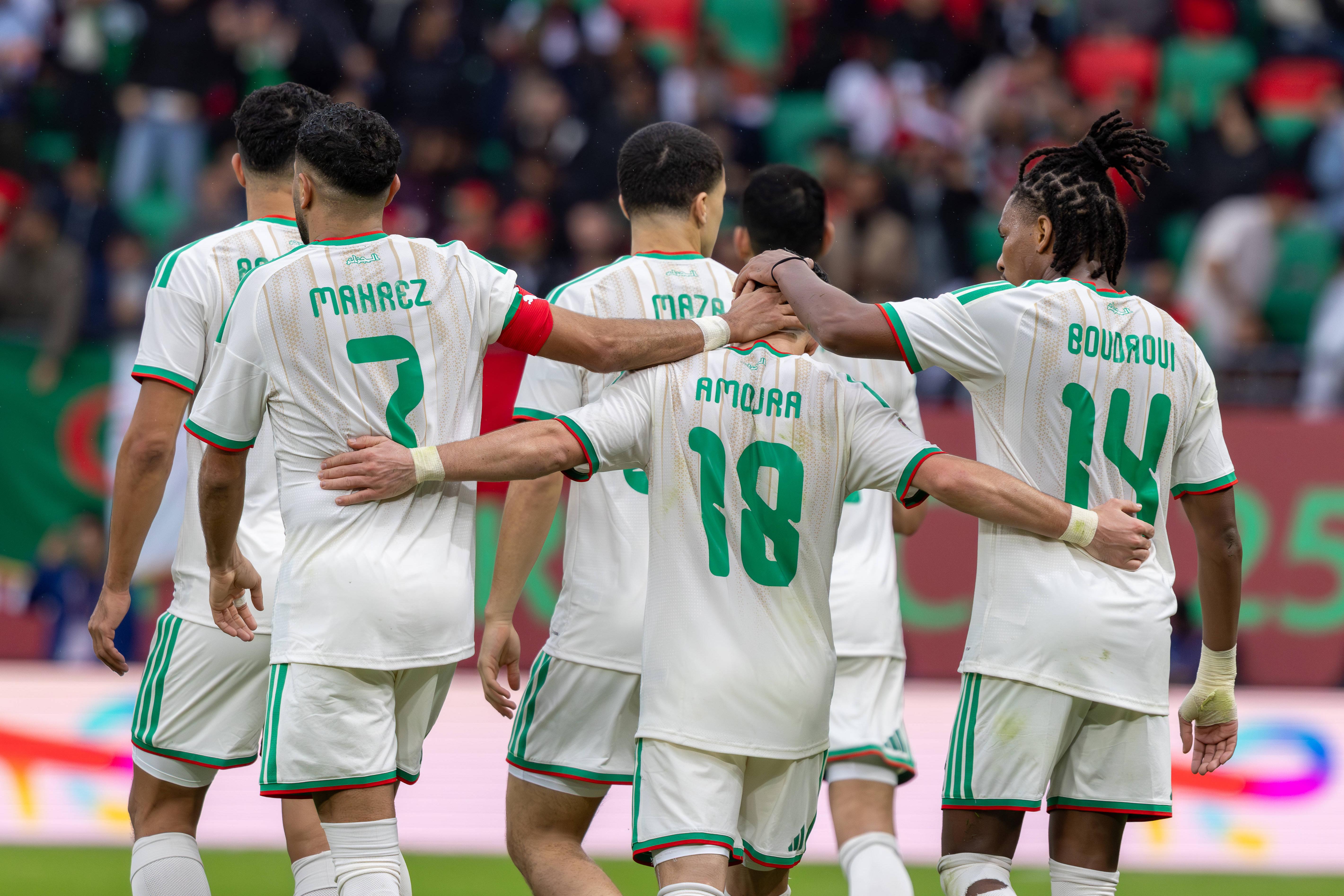 Mahrez e Amoura integram convocatória