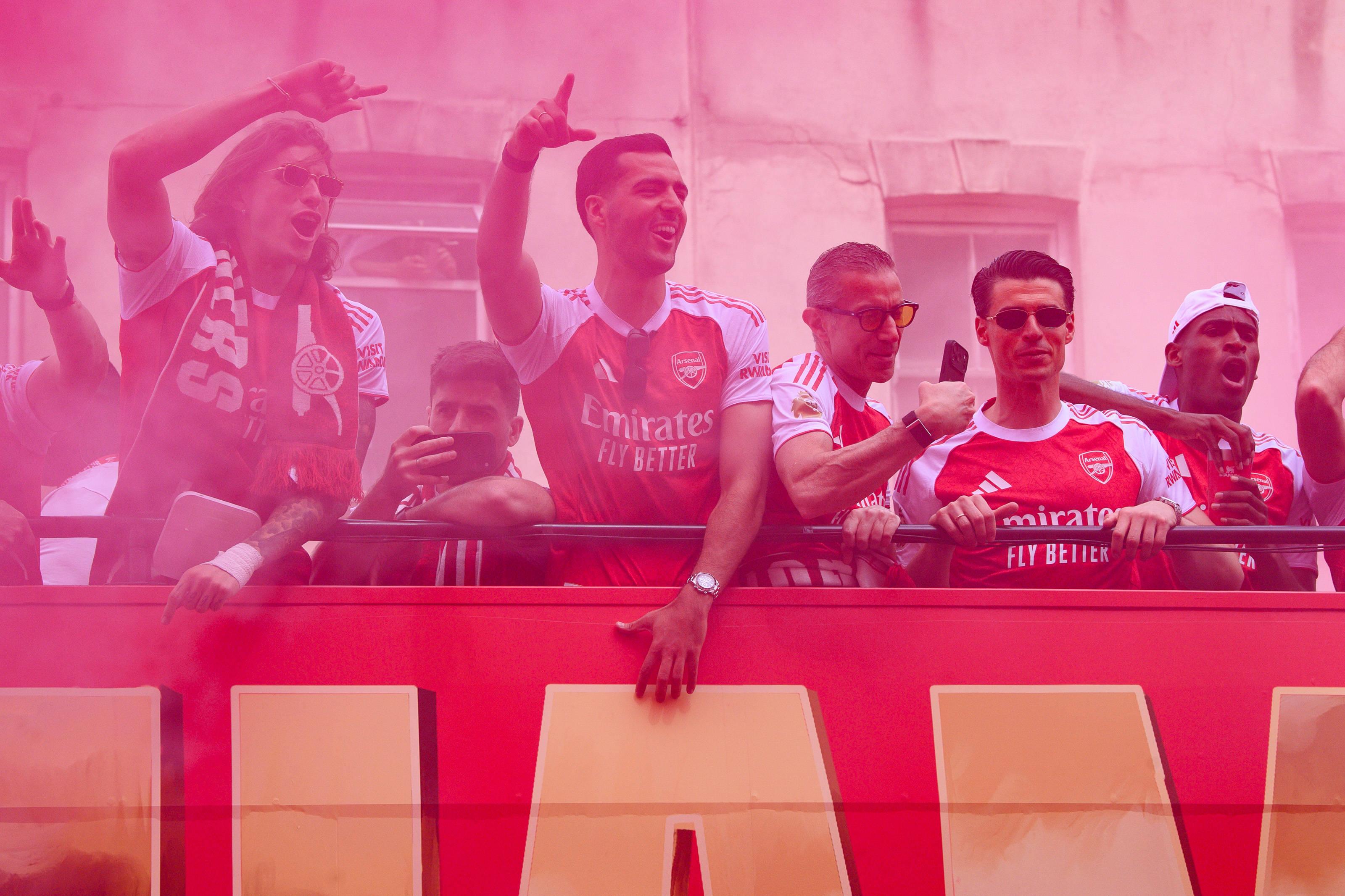 Arsenal encheu as ruas do centro de Londres para celebrar a conquista da Premier League 25/26 - foto: Imago