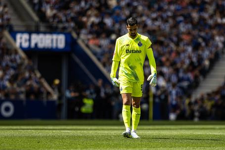 Mercado FC Porto: Villas-Boas esteve com Al-Khelaifi e Diogo Costa... não foi tema