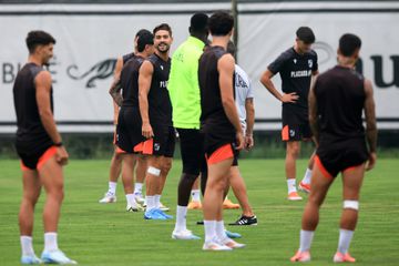 Vitória de Guimarães: Bruno Gaspar e Tomás Ribeiro no último treino antes do jogo europeu