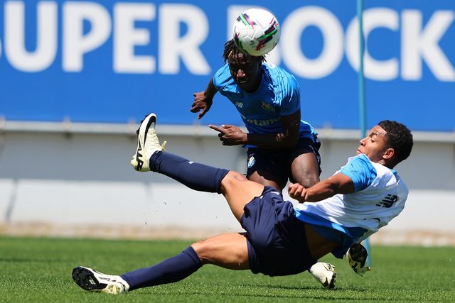 FC Porto B regressa aos treinos, com uma ausência