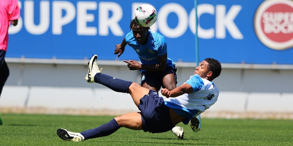 FC Porto B regressa aos treinos, com uma ausência