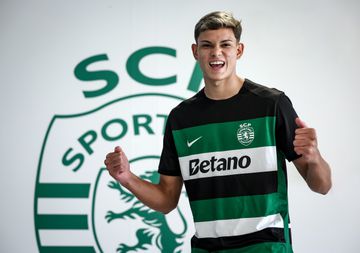 Oficial: Sporting apresenta reforço para a equipa B