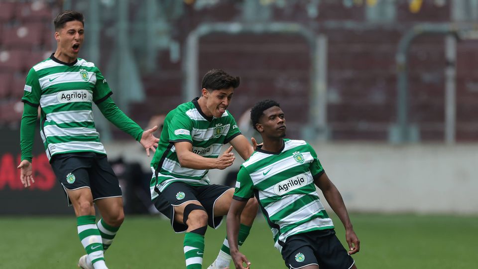 Famalicão a fechar jovem extremo do Sporting