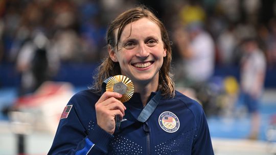 Katie Ledecky bate recorde olímpico dos 1500 metros livres