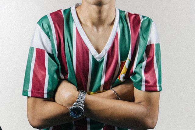 Estrela apresenta primeiro jogador de Singapura a atuar em Portugal