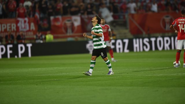 Pedro Gonçalves festeja golo que acabaria anulado, logo no arranque da Supertaça entre Sporting e Benfica (foto: Miguel Nunes)