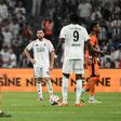 Kokçu não sai do banco e apanha a primeira grande desilusão no Besiktas