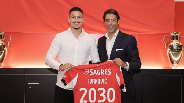 Ivanovic e Rui Costa. Foto Benfica