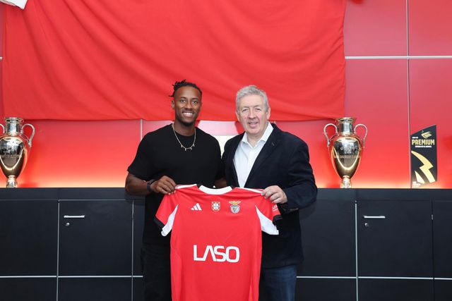 Pany Varela com Fernando Tavares. Foto Benfica