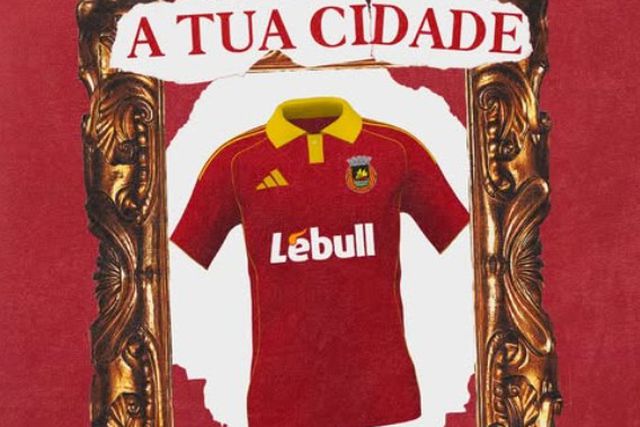 Rio Ave divulga camisola alternativa (e é muito diferente)