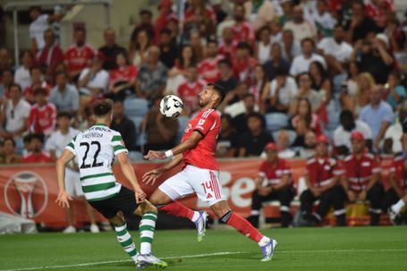Vangelis Pavlidis continua bem afinado na banda sonora do golo (as notas do Benfica)