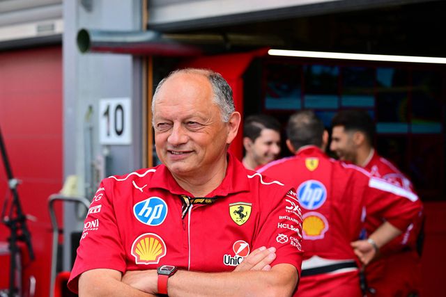 Oficial: Frédéric Vasseur assina novo contrato com a Ferrari