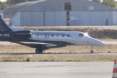 Partida do avião que leva António Silva para Inglaterra