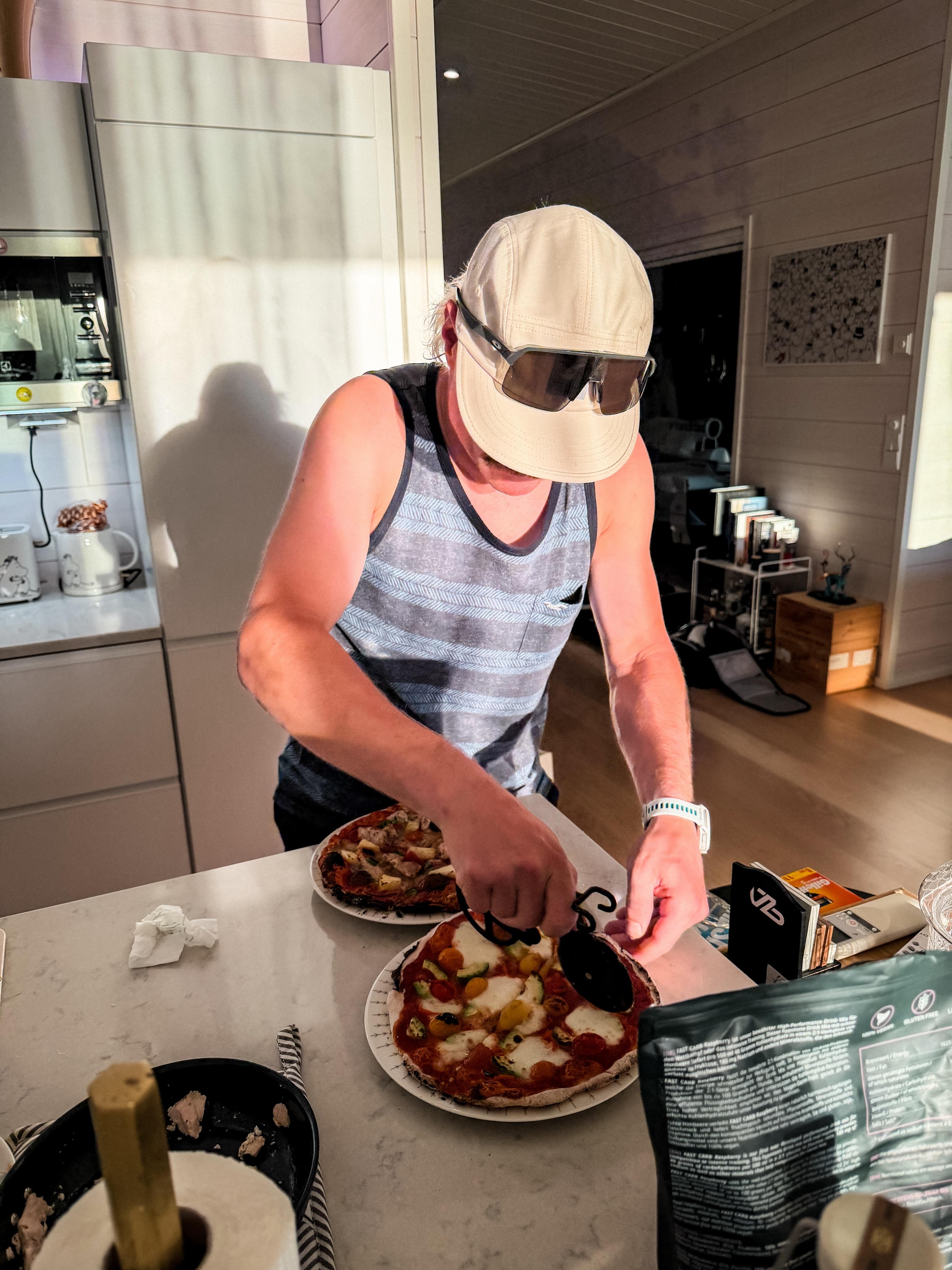 Valtteri Bottas goza férias na Finlândia com a mulher, a ciclista Tiffany Cromwell - Foto: Valtteri Bottas/Instagram