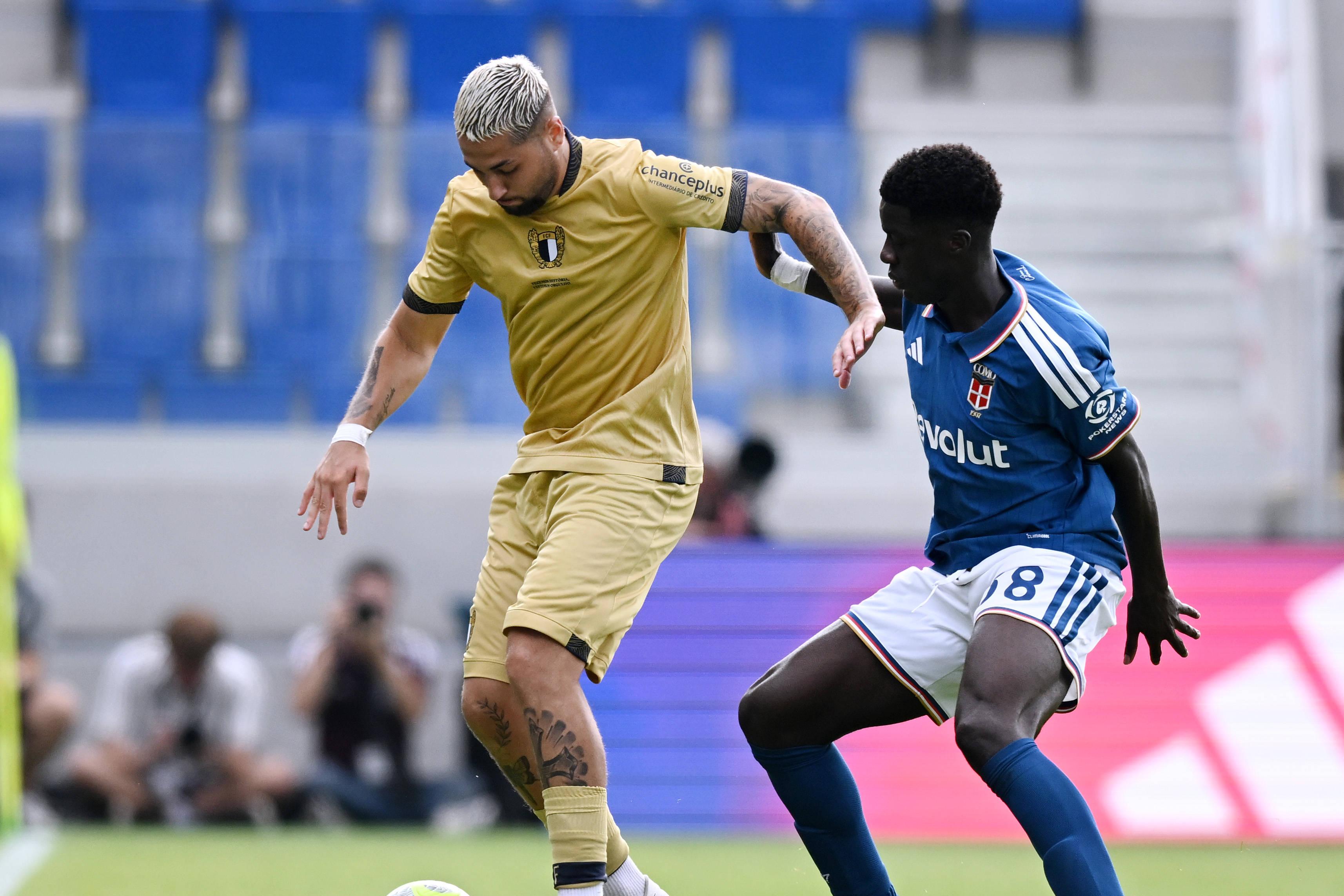Óscar Aranda foi um dos jogadores lançados de início por Carvalhal diante do Como