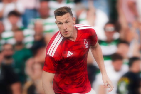Chris Wood no Sporting-Nottingham Forest - Foto: Nottingham