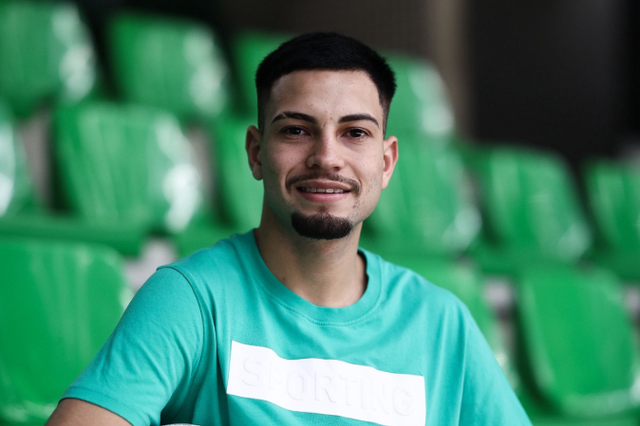 Oficial: Sporting anuncia internacional brasileiro