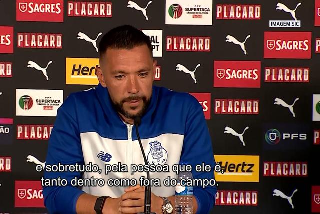 Farioli quer «trabalhar para sempre com Diogo Costa» e recorda Baresi