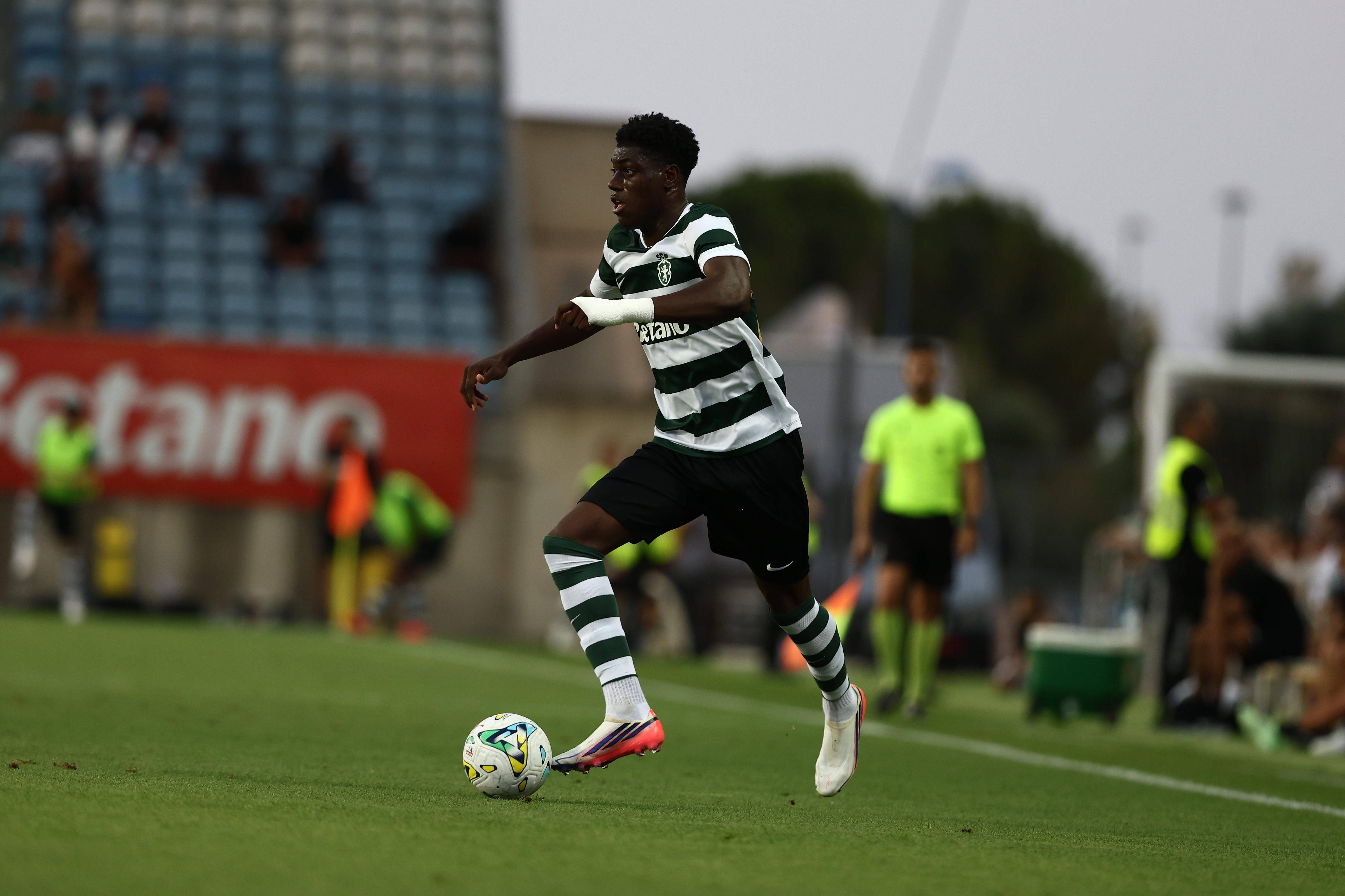 Issa Doumbia no Sporting-Nottingham Forest - Foto: Imago