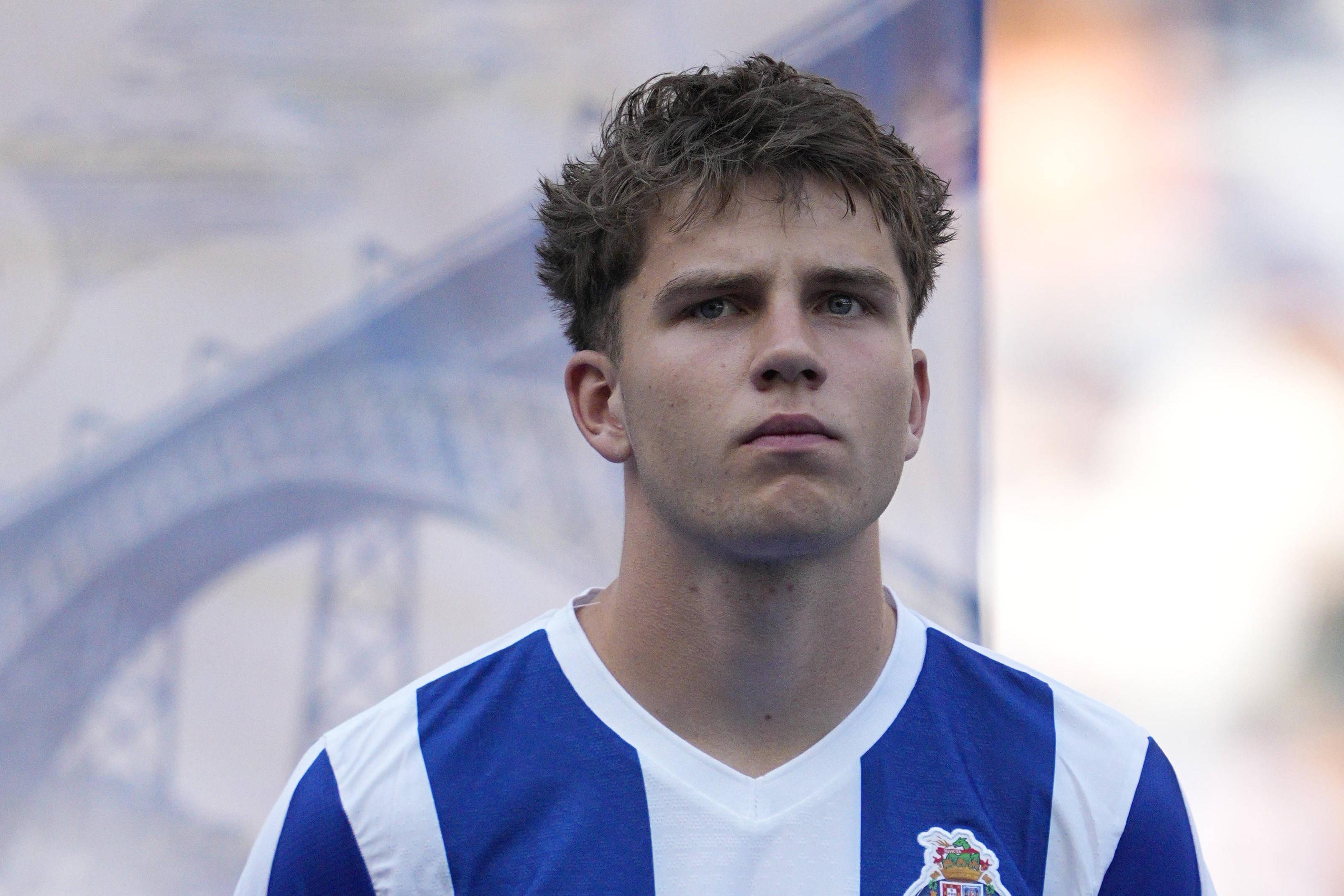 Oskar Pietuszewski convocado - Foto: IMAGO