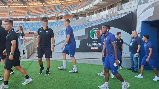 Torreense 'inspecionou' relvado da Supertaça